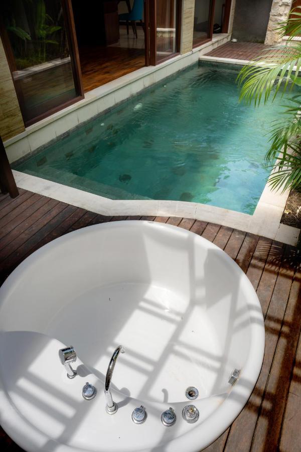 Sanata Luxury Villa Canggu Extérieur photo